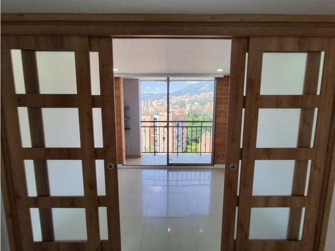 Apartamento de 4 alcobas en arriendo en Las Vegas, Medellín, 190 m² · foto 23 de 24
