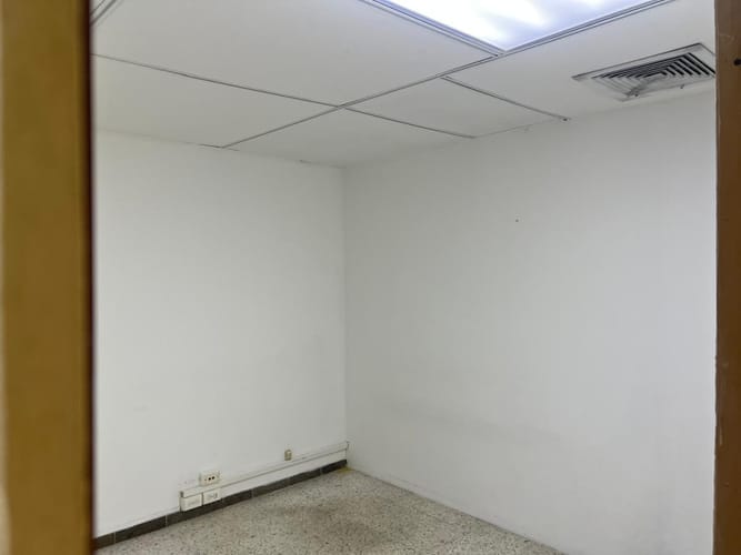 Oficina en arriendo en Urbanizacion La Merced, Cali, 44 m² · foto 3 de 9