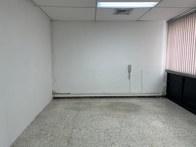 Oficina en arriendo en Urbanizacion La Merced, Cali, 44 m² · foto 7 de 9