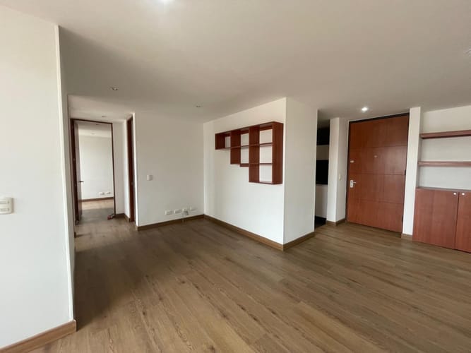 Apartamento de 3 alcobas en arriendo en San Rafael, Bogotá, 90 m² · foto 1 de 24