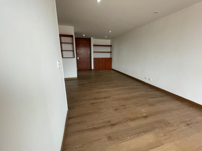 Apartamento de 3 alcobas en arriendo en San Rafael, Bogotá, 90 m² · foto 8 de 24