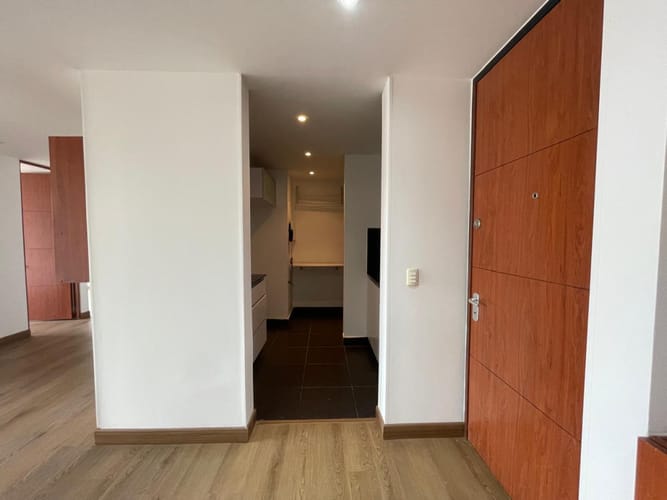 Apartamento de 3 alcobas en arriendo en San Rafael, Bogotá, 90 m² · foto 9 de 24
