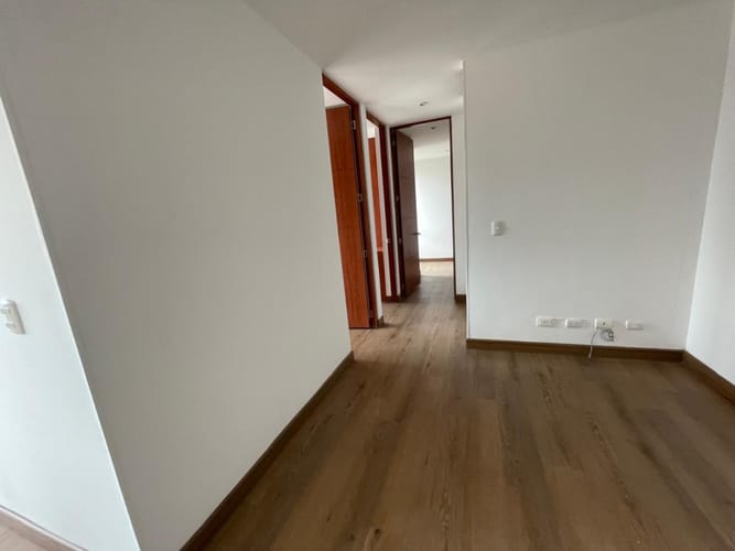Apartamento de 3 alcobas en arriendo en San Rafael, Bogotá, 90 m² · foto 16 de 24