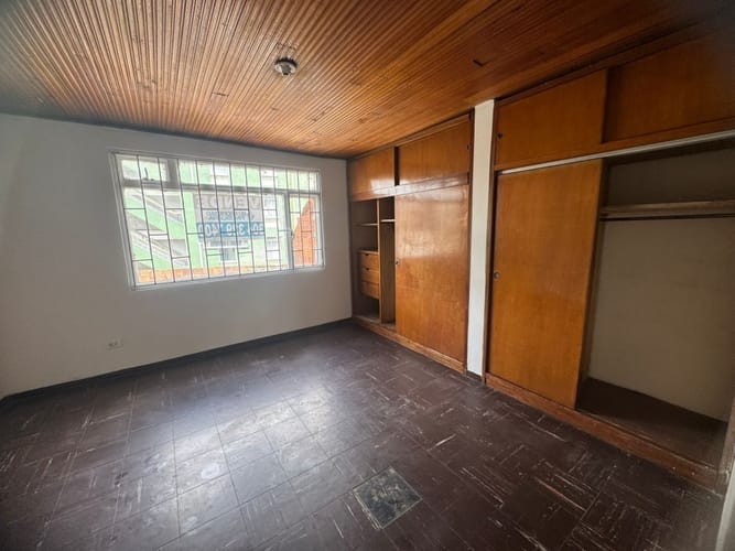 Casa de 6 alcobas en venta en Velodromo, Bogotá, 168 m² · foto 3 de 23