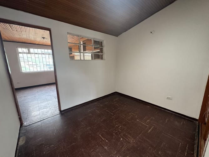 Casa de 6 alcobas en venta en Velodromo, Bogotá, 168 m² · foto 11 de 23