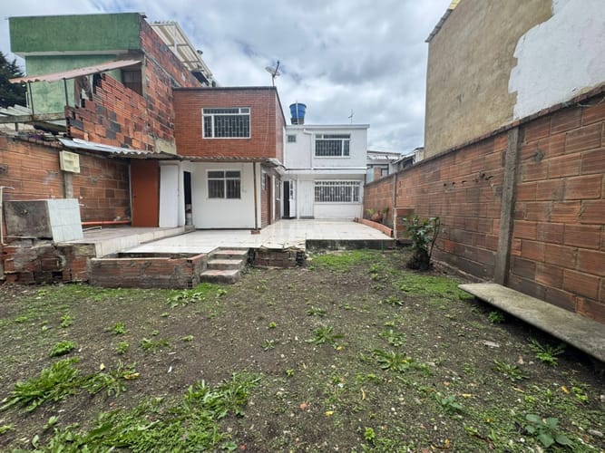 Casa de 6 alcobas en venta en Velodromo, Bogotá, 168 m² · foto 20 de 23