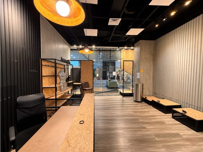 Local en venta en Perpetuo Socorro, Medellín, 71 m² · foto 2 de 10
