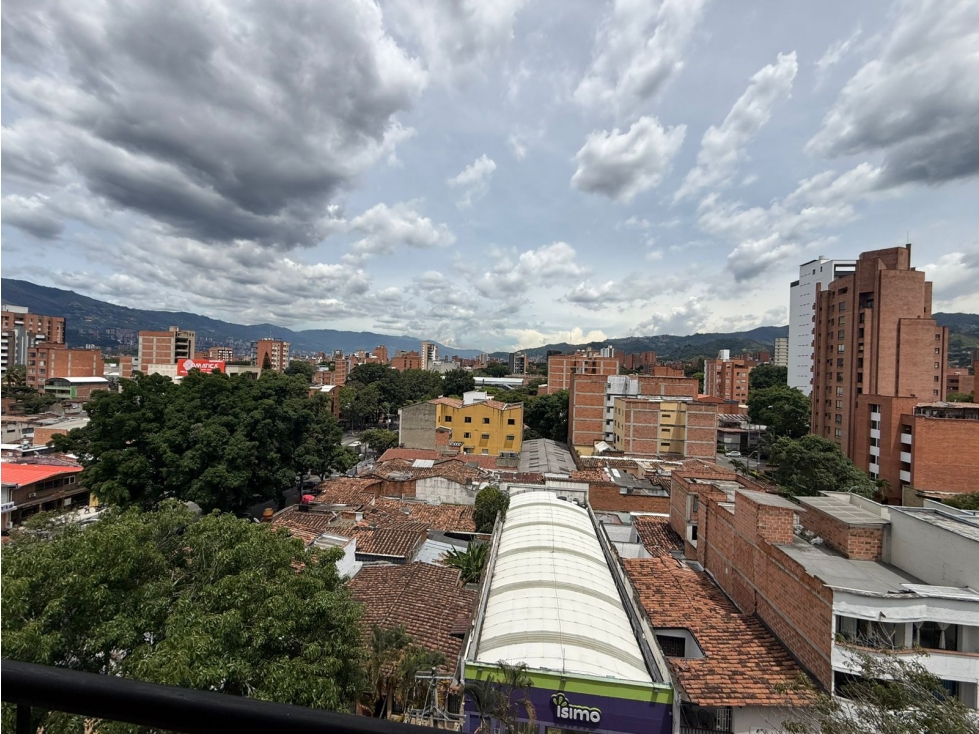 Apartamento en venta en Calasanz, Medellín · foto 3 de 24