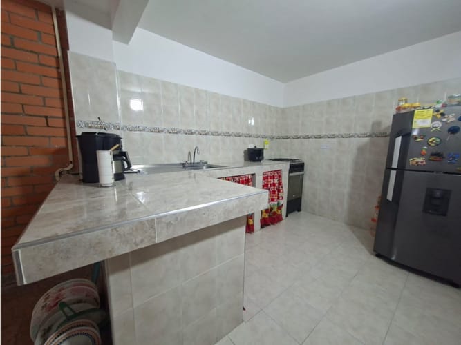 Casa de 3 alcobas en venta en Alfonso Lopez, Palmira, 70 m² · foto 7 de 11