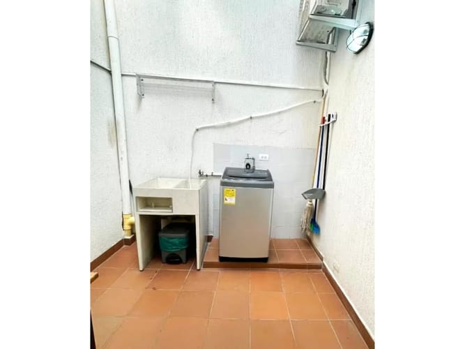 Edificio en venta en San Fernando Nuevo, Cali, 246 m² · foto 11 de 24