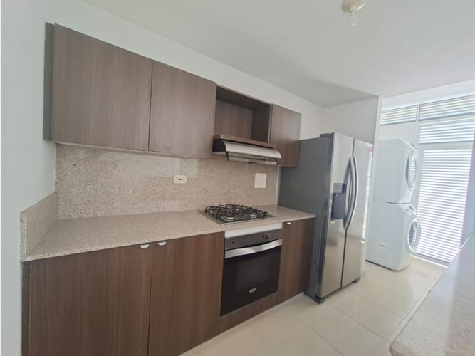 Casa de 3 alcobas en venta en Ciudad Country, Jamundí, 118 m² · foto 2 de 20