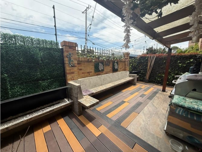 Casa de 4 alcobas en venta en Laura Vicuña, Chía, 185 m² · foto 2 de 24