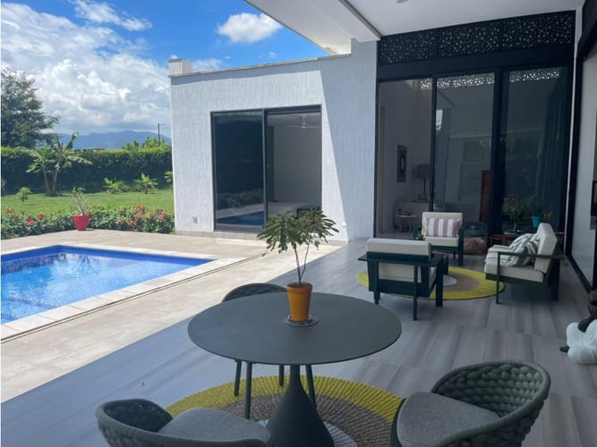 Casa de 3 alcobas en venta en Sector Lago Uribe, Pereira, 420 m² · foto 10 de 24