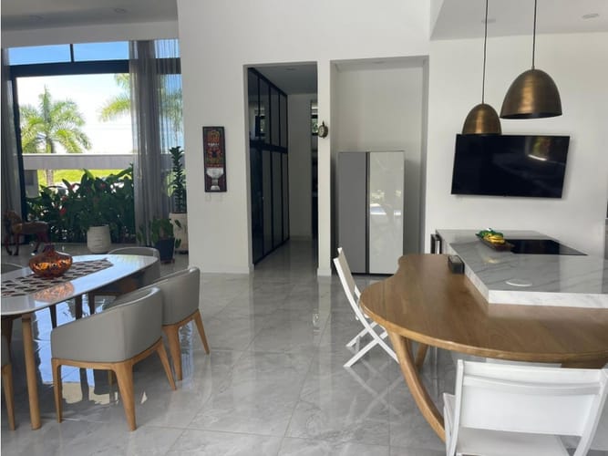 Casa de 3 alcobas en venta en Sector Lago Uribe, Pereira, 420 m² · foto 11 de 24