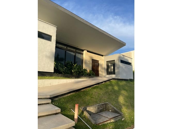 Casa de 3 alcobas en venta en Sector Lago Uribe, Pereira, 420 m² · foto 17 de 24