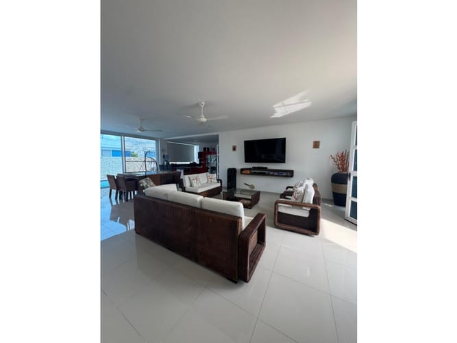 Casa de 3 alcobas en venta en Vía Girardot- Espinal, Girardot, 345 m² · foto 10 de 18