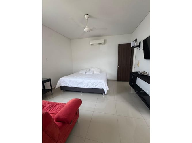 Casa de 3 alcobas en venta en Vía Girardot- Espinal, Girardot, 345 m² · foto 11 de 18
