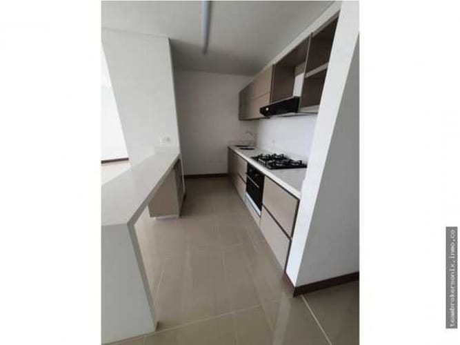 Apartamento de 3 alcobas en venta en Cuarto De Legua - Guadalupe, Cali, 123 m² · foto 3 de 12