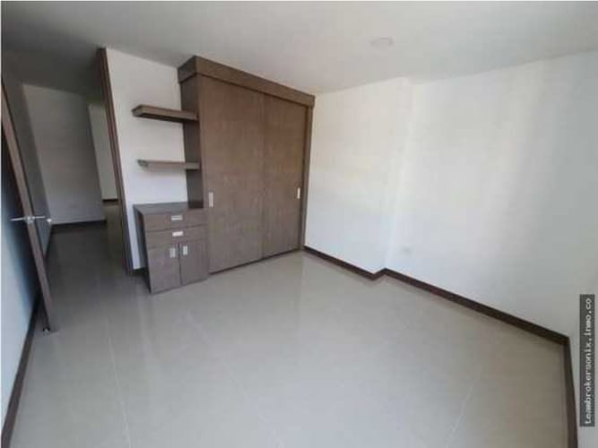 Apartamento de 3 alcobas en venta en Cuarto De Legua - Guadalupe, Cali, 123 m² · foto 4 de 12