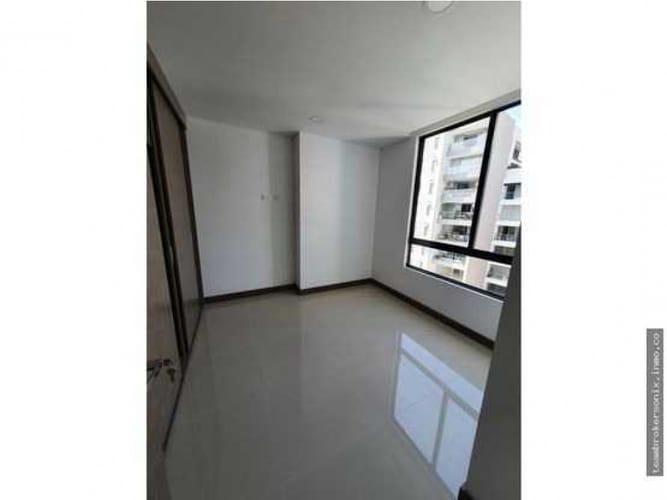 Apartamento de 3 alcobas en venta en Cuarto De Legua - Guadalupe, Cali, 123 m² · foto 6 de 12