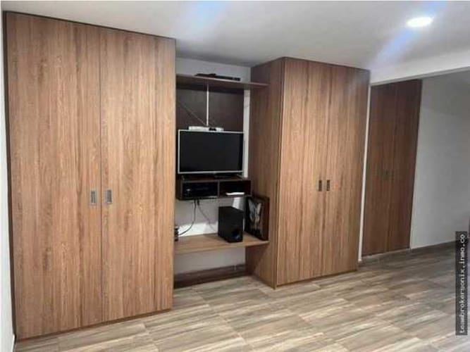 Casa de 4 alcobas en venta en Prados Del Norte, Cali, 225 m² · foto 11 de 16