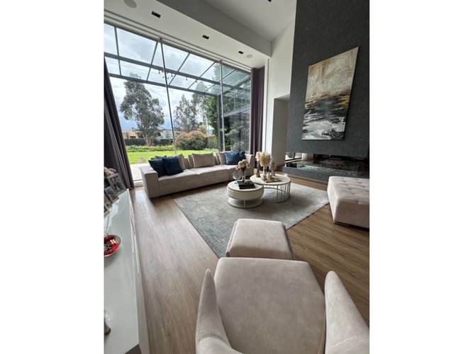 Casa de 4 alcobas en venta en Villa Olimpica, Chía, 850 m² · foto 3 de 24
