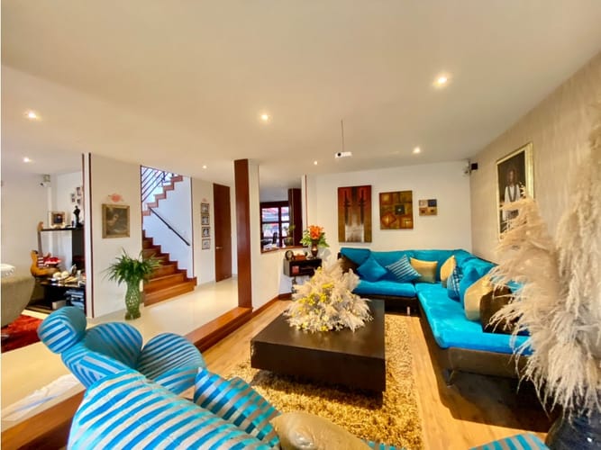 Casa de 4 alcobas en venta en Cr Los Nogales, Chía, 229 m² · foto 4 de 24