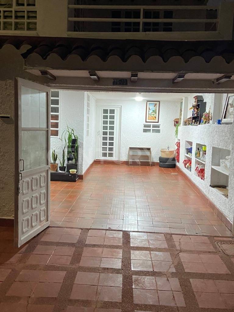 Casa en venta en Castilla, Bogotá · foto 2 de 19