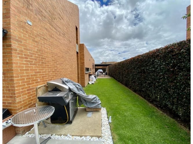 Casa de 4 alcobas en venta en Hacienda Fontanar, Chía, 327 m² · foto 23 de 24