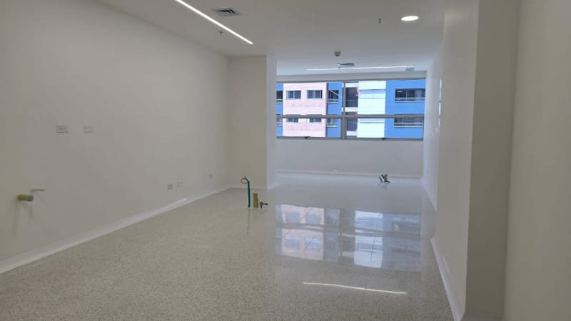 Consultorio en arriendo en Ciudad Del Río, Medellín, 42 m² · foto 2 de 8
