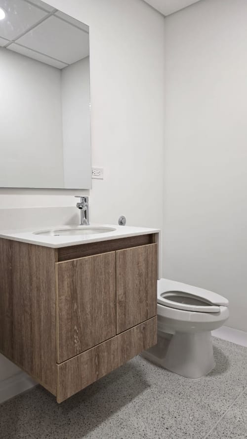 Consultorio en arriendo en Ciudad Del Río, Medellín, 42 m² · foto 3 de 8
