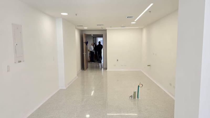 Consultorio en arriendo en Ciudad Del Río, Medellín, 42 m² · foto 5 de 8