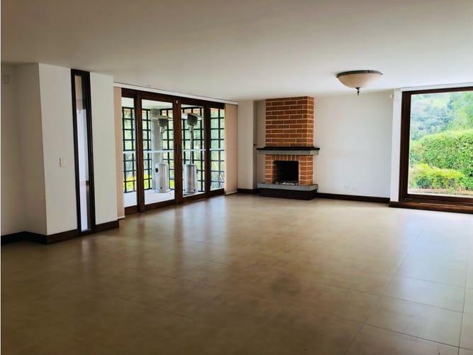 Casa de 6 alcobas en arriendo en El Retiro, 770 m² · foto 8 de 24