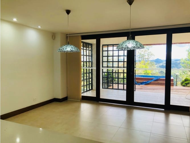 Casa de 6 alcobas en arriendo en El Retiro, 770 m² · foto 15 de 24