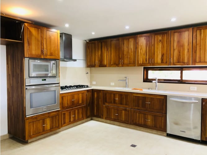 Casa de 6 alcobas en arriendo en El Retiro, 770 m² · foto 20 de 24