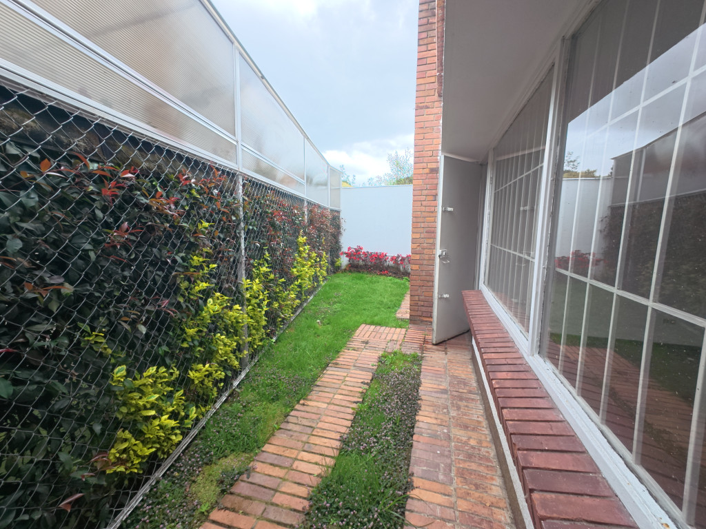 Casa en venta en Niza, Bogotá · foto 17 de 24