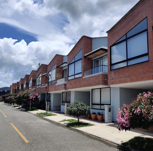 Lote en venta en Lomitas, La Ceja, 80 m² · foto 3 de 10