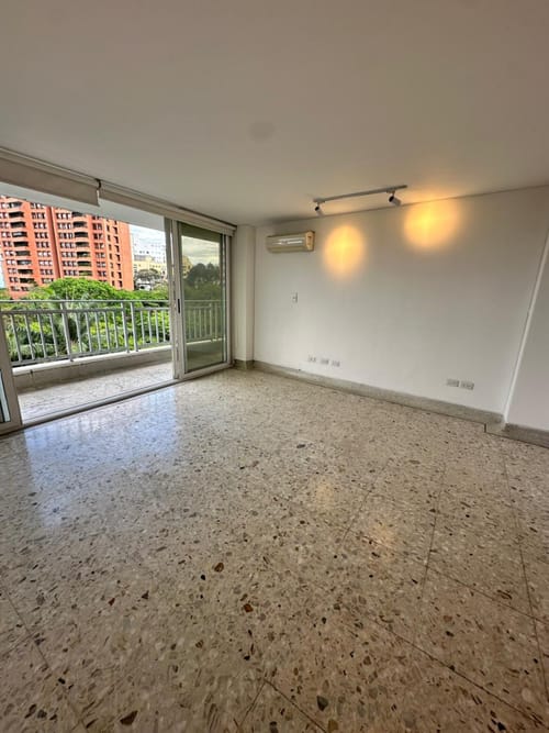Apartamento de 4 alcobas en venta en La Arboleda, Cali, 206 m² · foto 7 de 14