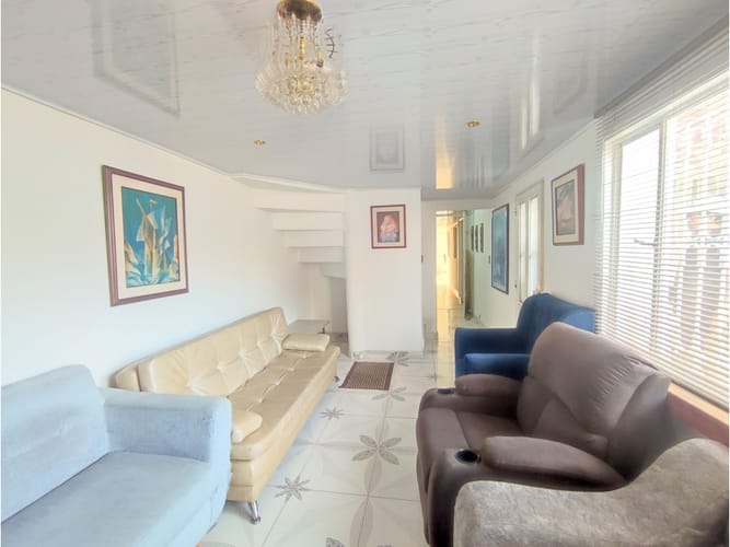 Casa de 5 alcobas en venta en Super Manzana 10, Bogotá, 111 m² · foto 4 de 24