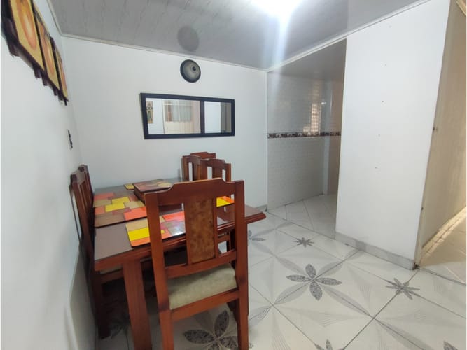 Casa de 5 alcobas en venta en Super Manzana 10, Bogotá, 111 m² · foto 5 de 24