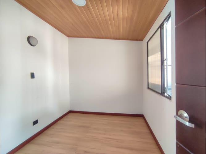 Casa de 5 alcobas en venta en Super Manzana 10, Bogotá, 111 m² · foto 17 de 24