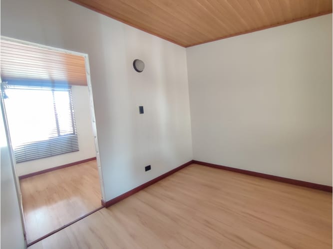 Casa de 5 alcobas en venta en Super Manzana 10, Bogotá, 111 m² · foto 18 de 24