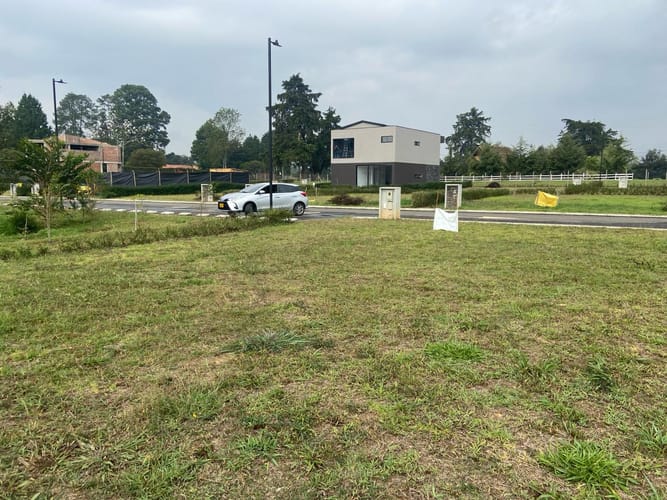 Lote en venta en Llano Grande, Rionegro, 275 m² · foto 6 de 16