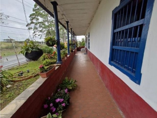 Casa de 6 alcobas en venta en Rionegro, 300 m² · foto 19 de 22