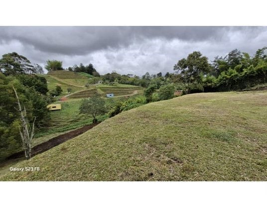 Lote en venta en El Porvenir, El Carmen de Viboral, 3412 m² · foto 5 de 13