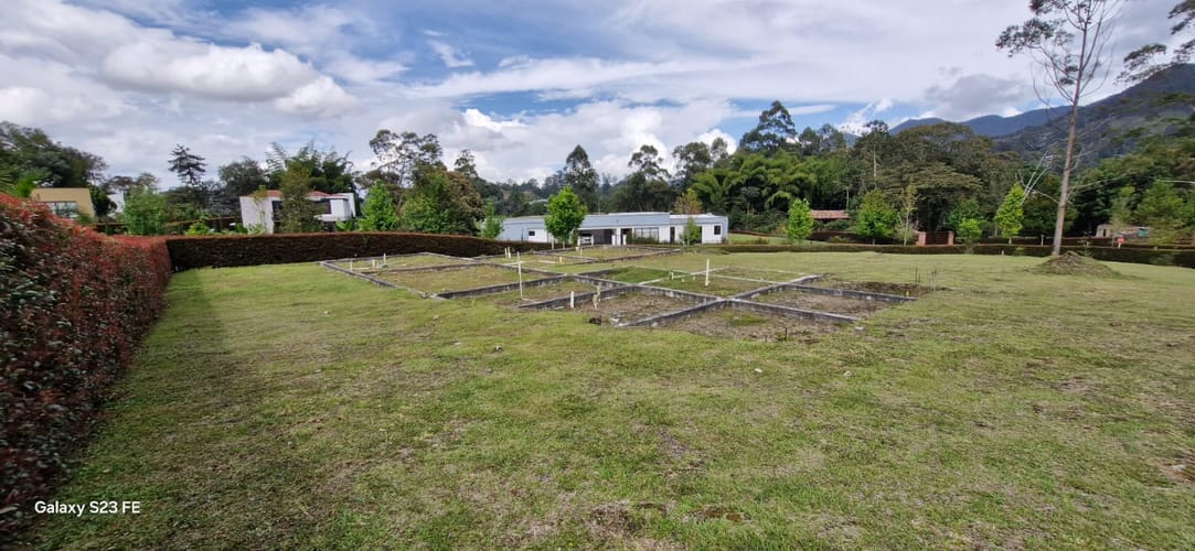 Lote en venta en El Carmen De Viboral, El Carmen de Viboral, 2530 m² · foto 2 de 12