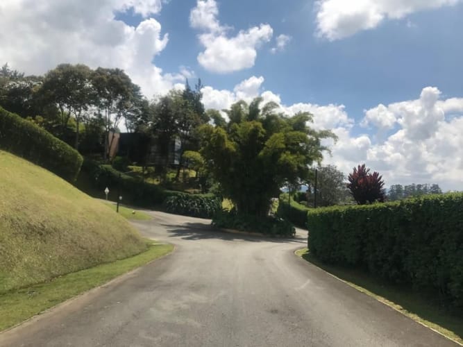 Lote en venta en Llano Grande, Rionegro, 2985 m² · foto 2 de 16