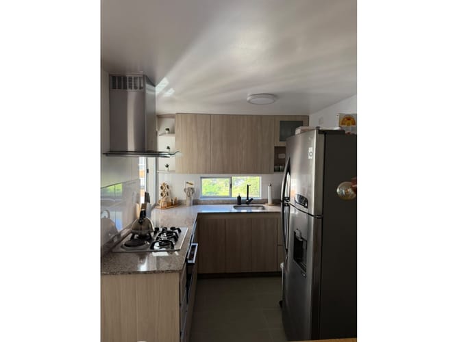 Apartamento de 3 alcobas en venta en Loma De Los Bernal, Medellín, 68 m² · foto 7 de 21