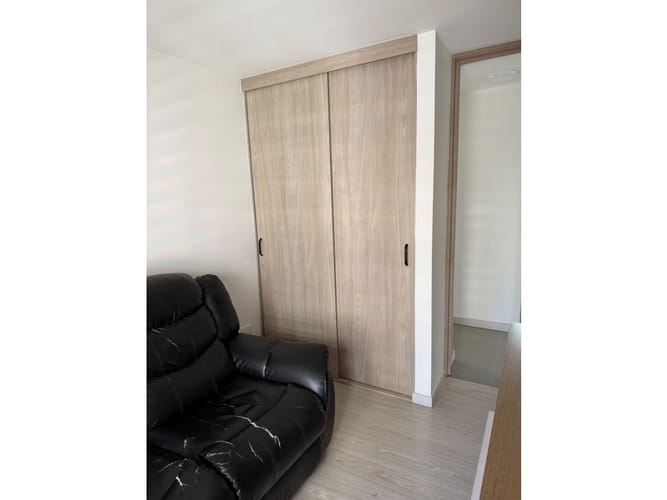 Apartamento de 3 alcobas en venta en Loma De Los Bernal, Medellín, 68 m² · foto 11 de 21