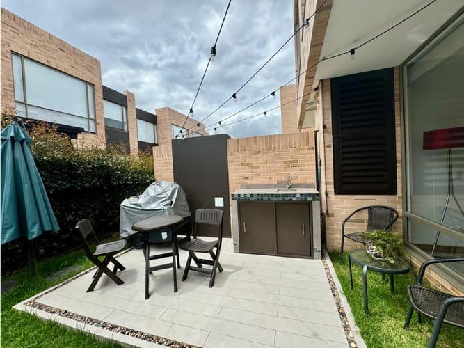 Casa de 3 alcobas en venta en Agrupacion Calahorra, Cajicá, 145 m² · foto 2 de 24